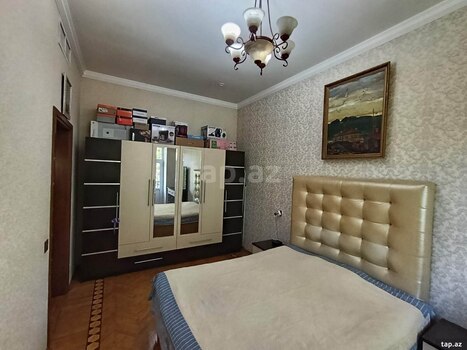 3-otaqlı mənzil, 28 May m., 82 m²