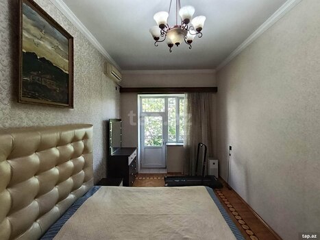 3-otaqlı mənzil, 28 May m., 82 m²