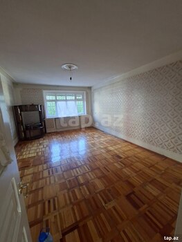 3-otaqlı mənzil, Gəncə ş., 75 m²