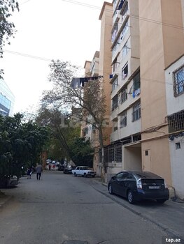 2-otaqlı mənzil, Qara Qarayev m., 53 m²
