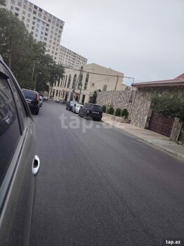 4-otaqlı yeni tikili, Nəsrəddin Tusi küç., 105 m²