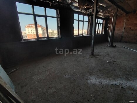 4-otaqlı yeni tikili, Nəsrəddin Tusi küç., 105 m²