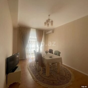 4-otaqlı yeni tikili kirayə verilir, Gəncə ş., 127 m²