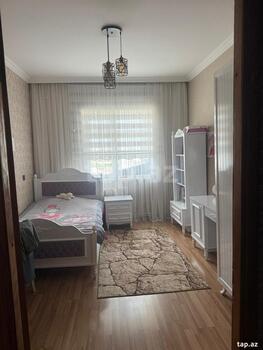 4-otaqlı mənzil, M.Xiyabani küç.26, 110 m²