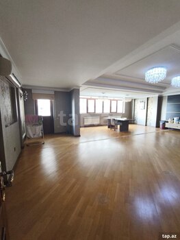 3-otaqlı yeni tikili, 20 yanvar m., 220 m²