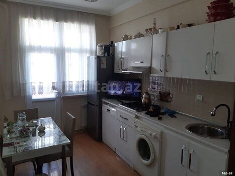3-otaqlı yeni tikili kirayə verilir, 6-cı mkr., 100 m²