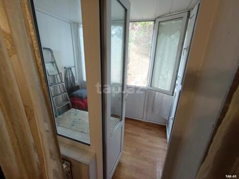 3-otaqlı mənzil, 8 Noyabr pr., 70 m²