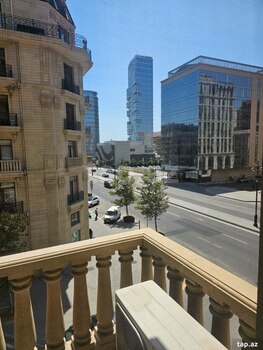2-otaqlı yeni tikili kirayə verilir, Xətai m., 70 m²