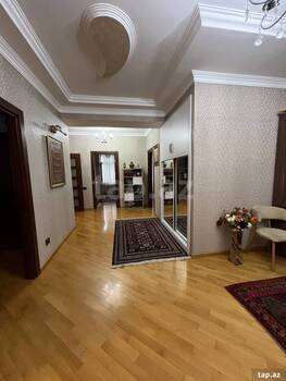4-otaqlı yeni tikili, Xətai pr., 167 m²