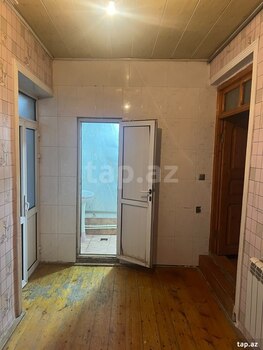 Həyət evi kirayə verilir, Məhsəti qəs.