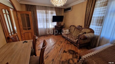 3-otaqlı mənzil, İnşaatçılar pr., 70 m²