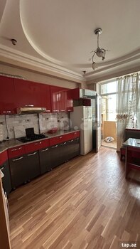 2-otaqlı yeni tikili kirayə verilir, Ə.Əhmədov küç., 75 m²