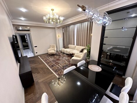 4-otaqlı yeni tikili, 28 May m., 175 m²