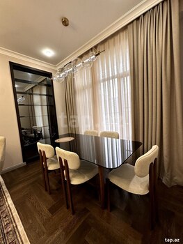 4-otaqlı yeni tikili, 28 May m., 175 m²
