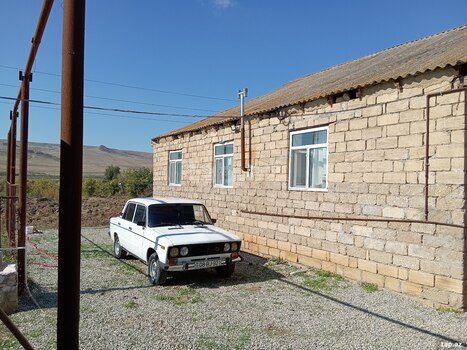 Bağ evi, Qobustan r.