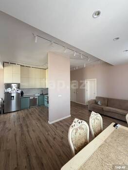 3-otaqlı yeni tikili, Memar Əcəmi m., 130 m²