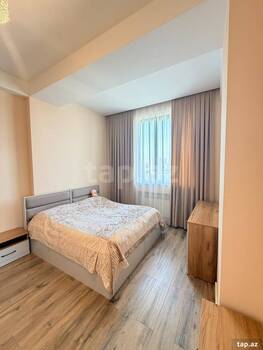 3-otaqlı yeni tikili, Memar Əcəmi m., 130 m²