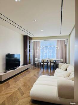 3-otaqlı yeni tikili, Sergey Senyuşkin küç. 83, 125 m²