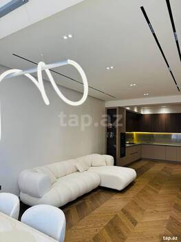 3-otaqlı yeni tikili, Sergey Senyuşkin küç. 83, 125 m²