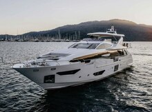 Yaxta "Azimut 30"