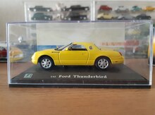 Model "Ford Thunderbird"
