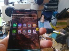 "Xiaomi Mi 8" ekranı