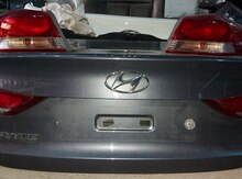 "Hyundai Elantra 2016-2018" arxa baqaj qapağı