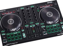 Roland "DJ-202" DJ Controller