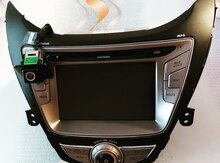"Hyundai Elantra 2013" monitoru və arxa kamerası