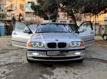BMW 320, 2000 il