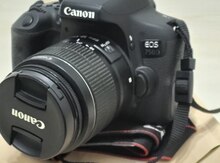 Fotoaparat "Canon 750D"