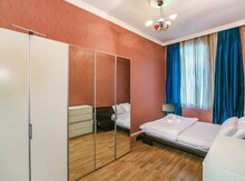 3-otaqlı mənzil kirayə verilir, 28 May m., 120 m²