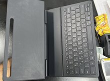 "Samsung Galaxy Tab S7+" klaviaturası