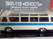 Автомодель "Зил- 118 Юность" с журналом