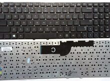 "Samsung NP300E5Z" klaviaturası