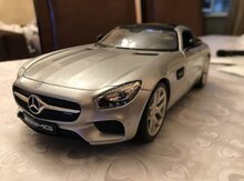 Model "Mercedes AMG GT 1/18"