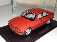 "BMW M5, E34" modeli
