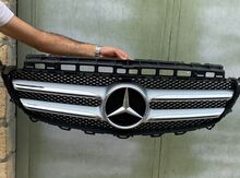"Mercedes W213" radiator barmaqlığı