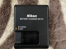 Nikon Battery Charger MH-25
