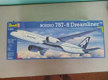 Модель самолета "Revell Boeing 787-8 Dreamliner"