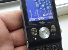 Sony Ericsson W910 NobleBlack