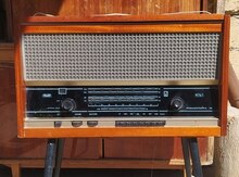 Radio-qrammofon ﻿"Романтика-M" 