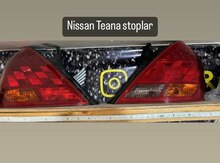 "Nissan Teana" stop işıqları
