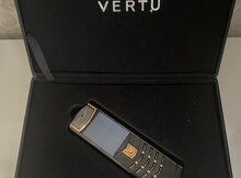 Vertu Signature S Design Yellow Gold Keys 4GB
