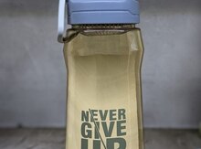 Su qabı "Never Give Up Bottle"