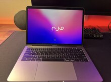 Apple Macbook Pro 13.3 inch 2017