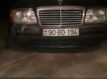 Mercedes E 220, 1989 il