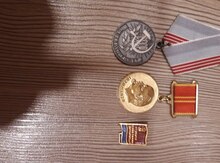 Медали и значки