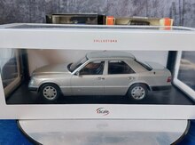 Коллекционная модель  "Mercedes-Benz E320 W124 Astral silver 1989"