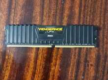Operativ yaddaş "VENGEANCE 8Gb DDR4 3000MHz"